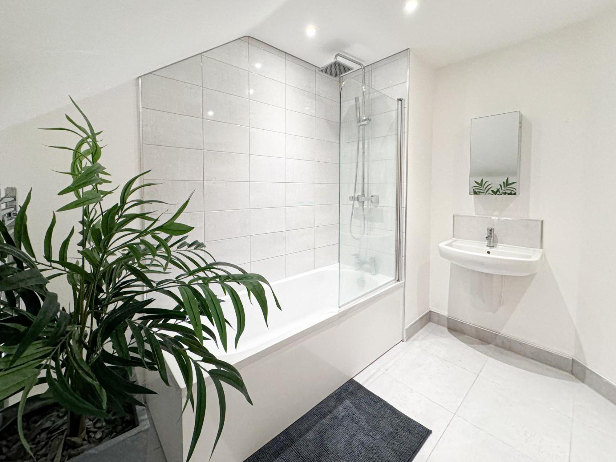 Apartment Long Term Business - Relocating Families York