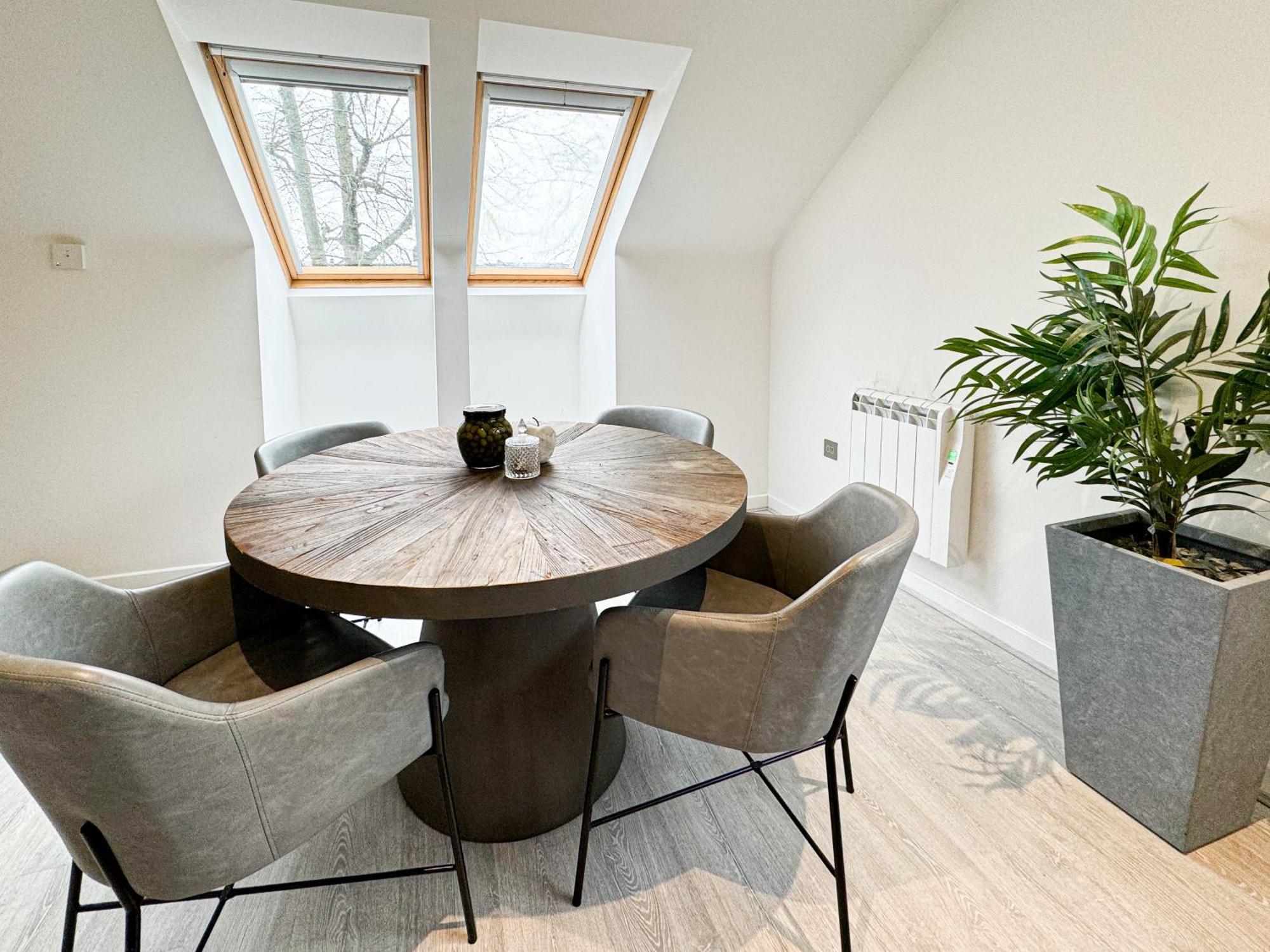 Apartment Long Term Business - Relocating Families York